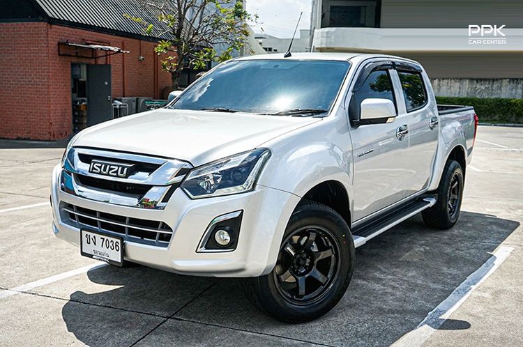 รถ Isuzu D-MAX 1.9 Hi-Lander Z สี เทา