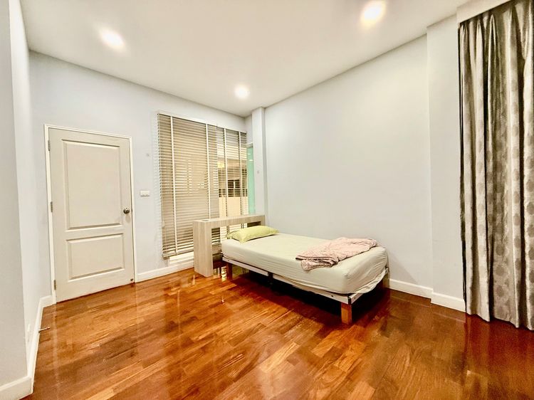 SC ASSET ตกแต่งครบ ขายบ้านหรู Grand Bangkok Boulevard พระราม 9–ศรีนครินทร์ 79 ตร.ว 4 นอน 5 น้ำ ห้องมุม 24.9 ลบ. รูปที่ 4