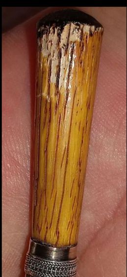 มีดหมอปากกา (มีดกระเทย) พอกครั่ง หลวงพ่อเดิม วัดหนองโพธ์ รูปที่ 4