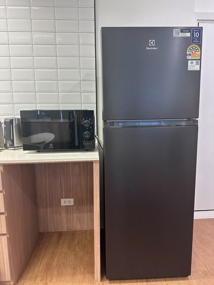 Electrolux Refrigerator ETM3100L-B – Good condition