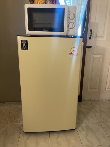 ตู้เย็น Hiar  5.3 คิว ใหม่มาก ซื้อมาแค่3เดือน