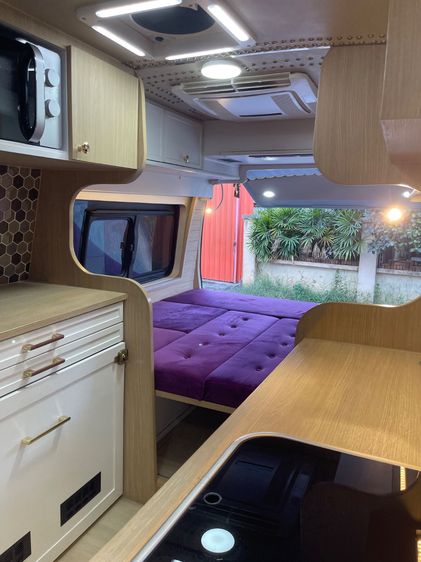 Toyota Commuter 2019 3.0 Van ดีเซล ไม่ติดแก๊ส เกียร์อัตโนมัติ บรอนซ์เงิน รูปที่ 2