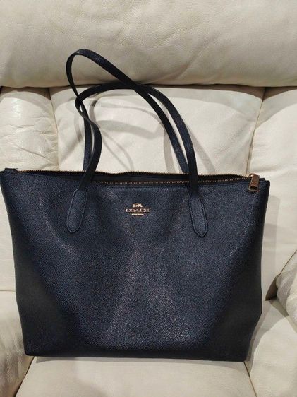 ไม่ระบุ หนังแท้ ขายกระเป๋าสะพายcoach สีดำ มือสอง