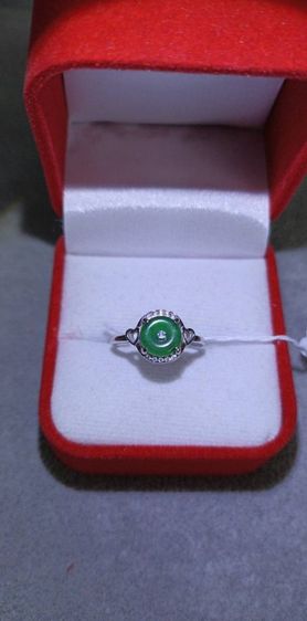ขายแหวนเงินแท้ หัวหยกจักรพรรดิ์สีเขียวเกรดดีมากของแท้