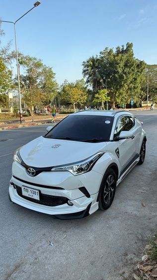 Toyota C-HR 2018 1.8 Mid Sedan เบนซิน ไม่ติดแก๊ส เกียร์อัตโนมัติ ขาว รูปที่ 2