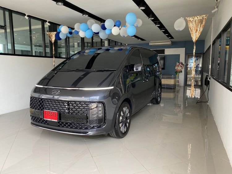 Hyundai Staria 2023 PREMIUM 2.2 Van ดีเซล ไม่ติดแก๊ส เกียร์อัตโนมัติ เทา รูปที่ 3