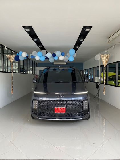 รถ Hyundai Staria PREMIUM 2.2 สี เทา