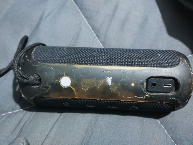 ลำโพง บลูทูธ JBL flip3 มือสอง รูปที่ 6