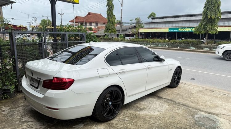 BMW Series 5 2015 520i Sedan เบนซิน ไม่ติดแก๊ส เกียร์อัตโนมัติ ขาว รูปที่ 2