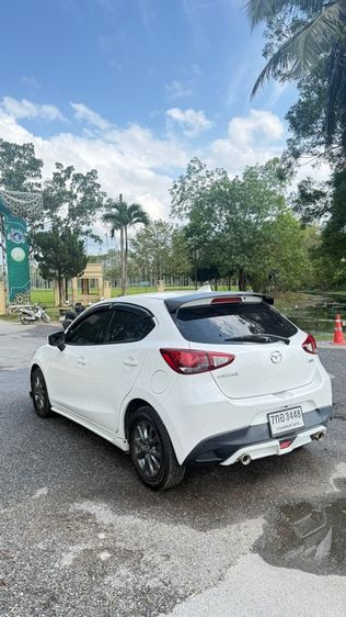 Mazda Mazda 2 2018 1.3 High Plus Sedan เบนซิน ไม่ติดแก๊ส เกียร์อัตโนมัติ ขาว รูปที่ 4