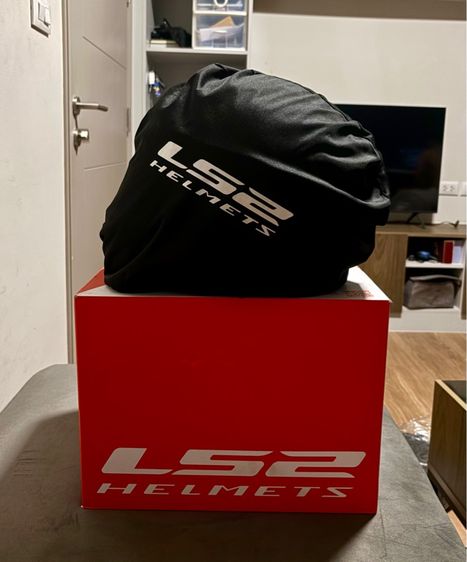 หมวกกันน็อกเต็มใบ LS2 รุ่น LS2 Helmets FF353 รูปที่ 2