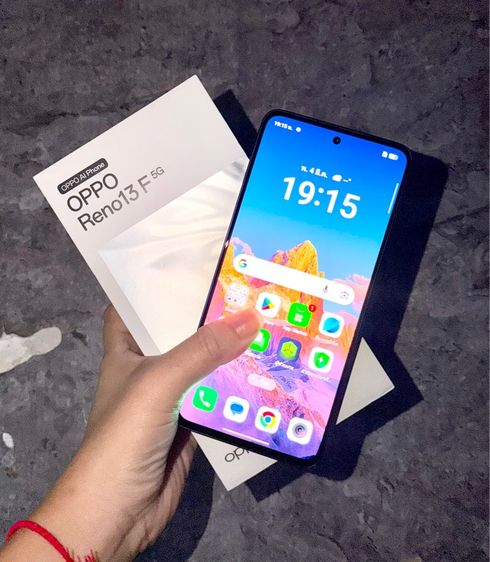 Oppo Reno 13F 5G แรม12 ความจำ256 อุปกรณ์ครบกล่อง