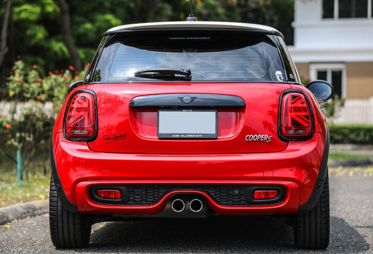 Mini COOPER 3 DOOR HATCH 2021 1.5 S Sedan เบนซิน ไม่ติดแก๊ส เกียร์ธรรมดา แดง รูปที่ 4