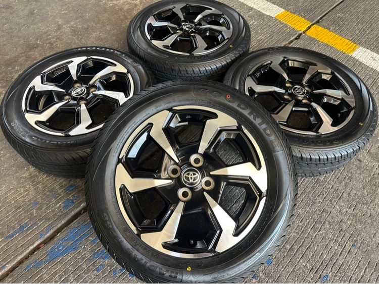 Toyota New Yaris ขอบ 15 นิ้ว 🔥