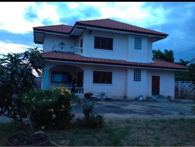 ขายที่ดิน แถมบ้านราคาถูกสุดในย่านนี้