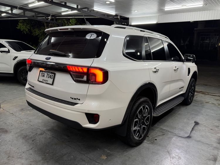 Ford Everest 2023 2.0 Bi-Turbo Wildtrak 4WD Utility-car ดีเซล ไม่ติดแก๊ส เกียร์อัตโนมัติ ขาว รูปที่ 4