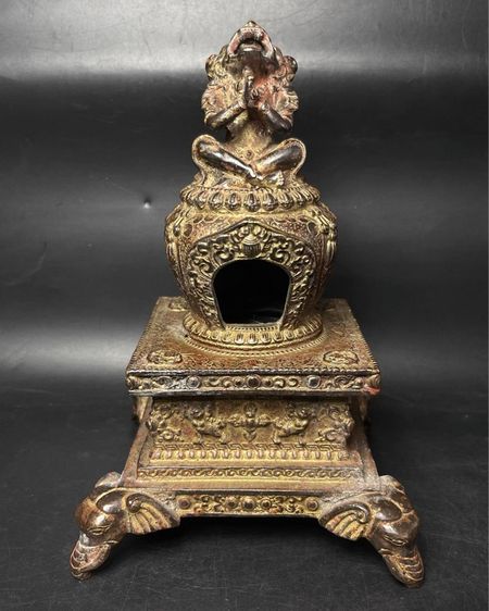 ✨หม้อปูรณฆฏะ หรือ หม้อกลัศ ซึ่งเป็นสัญลักษณ์ มงคลของความอุดมสมบูรณ์ในศิลปะอินเดีย รูปที่ 4