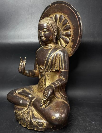 ✨พระพุทธรูปในภาพมีลักษณะทางศิลปะ รูปที่ 2