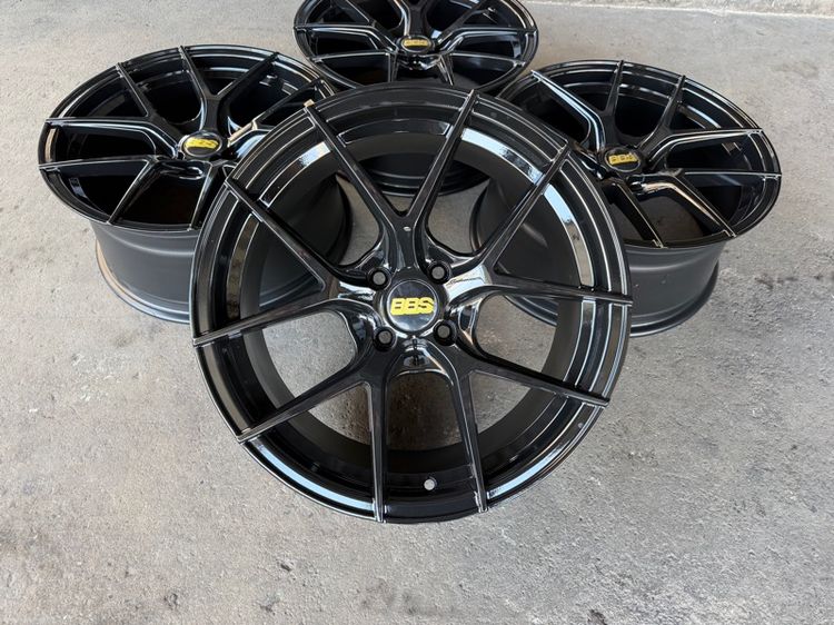 ล้อแม็กขอบ17 ก้านY 4รู100 กว้าง8 ออฟ35 งานไทย สีดำเงา สภาพสวยมากๆ (ล้อทำสีมาใหม่เพื่อความสวยงาม ไม่มีซ่อม) รูปที่ 2