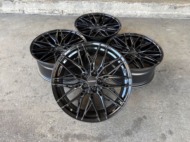 18" ล้อแม็กขอบ18 LENSO งานไทย 5รู114 กว้าง8.5 ออฟ35 สีดำเงา สภาพสวยมากๆ (ล้อทำสีมาใหม่เพื่อความสวยงาม ไม่มีซ่อม)