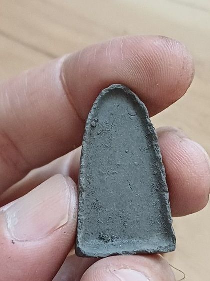 หลวงปู่ทวดเนื้อว่านรุ่นปลดหนี้ พศ 2539 รูปที่ 4