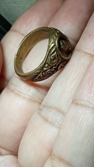 แหวนนกคุ้ม หลวงปู่มหาเจิม วัดสระมงคล นครปฐม เนื้อทองเหลืองผสม รูปที่ 2