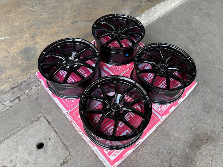 ล้อแม็กมือ1 ขอบ17 ก้านY 5รู100 กว้าง7.5 ออฟ40 สีดำเงา งานSEVENFIFTH งานสวยมาก  รูปที่ 2