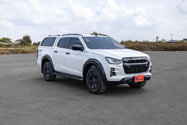 รถ Isuzu D-MAX 3.0 V-Cross Z Prestige 4WD สี ขาว