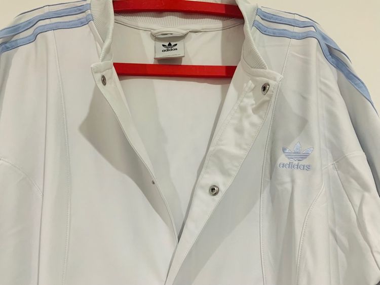 เสื้อ ADIDAS ORIGINAL แท้ 💯 size L ขนาดอก 22 ยาว 28 สภาพดีมาก ดีเทลสวย เนื้อผ้าดีมากใส่สบายครับ รูปที่ 5