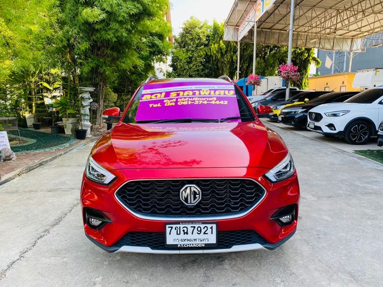 รถ MG ZS 1.5 V Sunroof สี แดง