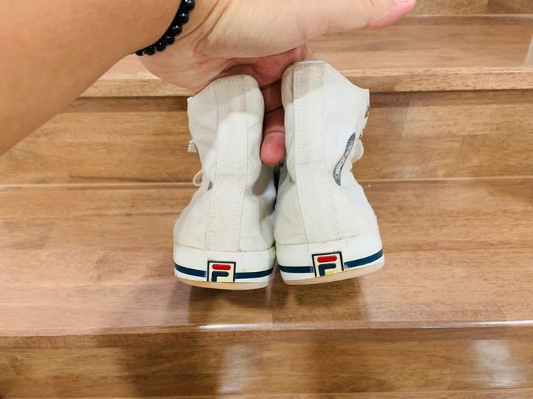 รองเท้า FILA เบอร์ 7 cm 25 คนเท้า 24.5-25.5 cm ใส่ได้ครับ สภาพดีมาก พื้นเต็ม ทรงสวย หายากน่าสะลมครับ รูปที่ 4