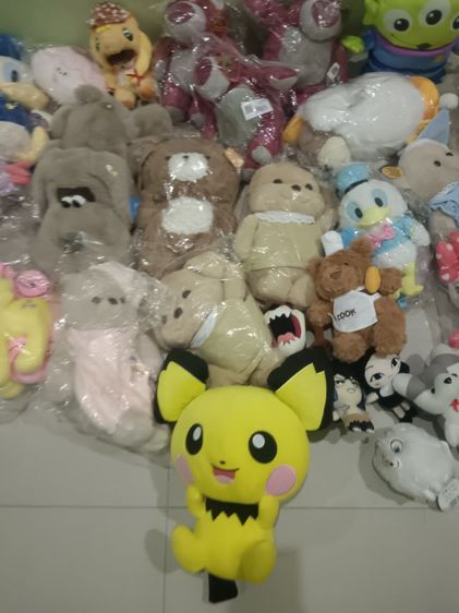 ตุ๊กตาตู้คีบ ไซด์น่ากอด 