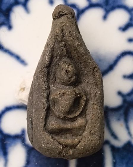 พระผงสมเด็จหลวงปู่ทิม วัดไร่วารีเนื้อดำค่ะ รูปที่ 5