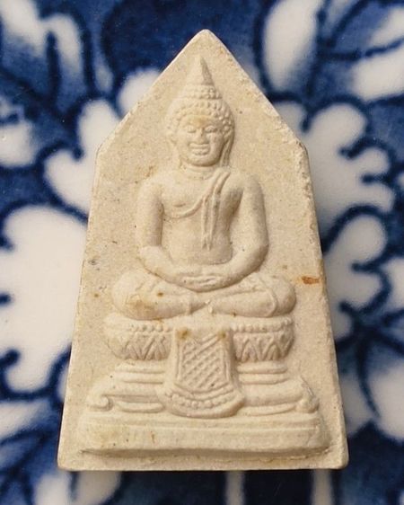 พระเนื้อดินหลวงพ่อปานวัดบางนมโคค่ะ รูปที่ 5