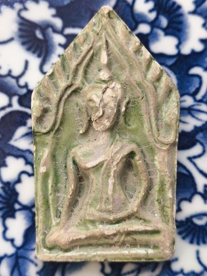 พระเนื้อว่านหลวงปู่ทวดพิมพ์พระรอดเนื้อแห้งเก่าค่ะ รูปที่ 9