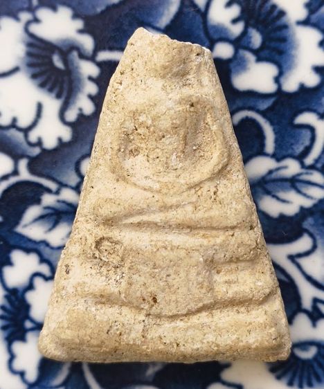 พระเนื้อว่านหลวงปู่ทวดพิมพ์พระรอดเนื้อแห้งเก่าค่ะ รูปที่ 15