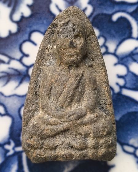 พระหลวงปู่ทวดเนื้อว่านพิมพ์ใหญ่ปี2497ค่ะ