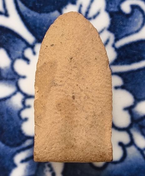 พระกรุเนื้อดินพิมพ์พระหลววพ่อโตวัดกระทิงเนื้อจัดค่ะ รูปที่ 12