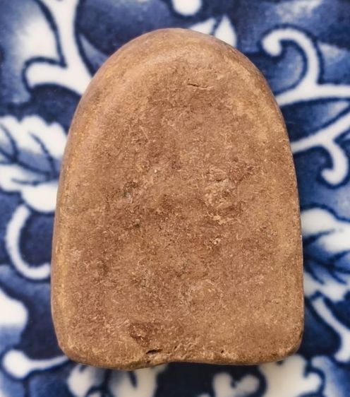 พระกรุเนื้อดินพิมพ์พระหลววพ่อโตวัดกระทิงเนื้อจัดค่ะ รูปที่ 2