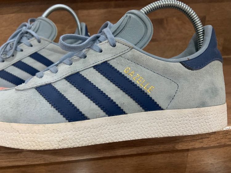 รองเท้า ADIDAS GAZELLE แท้ 💯 เบอร์ 38 cm 23.5 คนเท้า 23-24 cm ใส่ได้ครับ สภาพดีมาก พื้นเต็ม ดีเทลส้นสวย ทรงสวย หายากน่าสะลมครับ รูปที่ 4