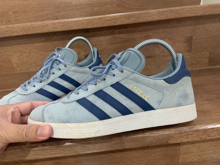 รองเท้า ADIDAS GAZELLE แท้ 💯 เบอร์ 38 cm 23.5 คนเท้า 23-24 cm ใส่ได้ครับ สภาพดีมาก พื้นเต็ม ดีเทลส้นสวย ทรงสวย หายากน่าสะลมครับ รูปที่ 3
