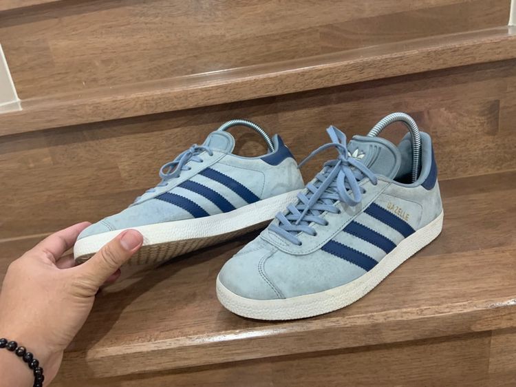 รองเท้า ADIDAS GAZELLE แท้ 💯 เบอร์ 38 cm 23.5 คนเท้า 23-24 cm ใส่ได้ครับ สภาพดีมาก พื้นเต็ม ดีเทลส้นสวย ทรงสวย หายากน่าสะลมครับ รูปที่ 2