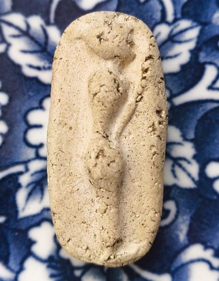 พระกรุวัดพลับเนื้อผงก่าค่ะ