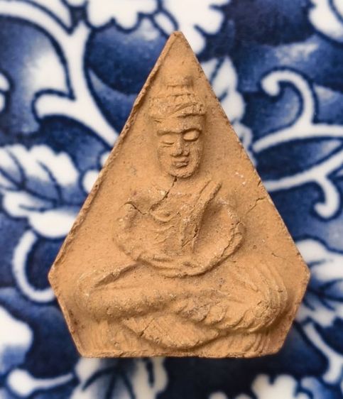 พระหลวงพ่อลีวัดอโศการามเนื้อดินเก่าค่ะ