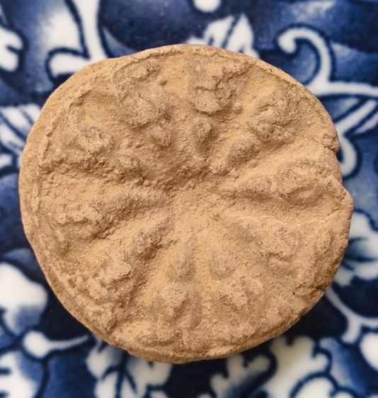 พระผงกรุวัดถ้ำเสือเนื้อจัดค่ะ รูปที่ 3