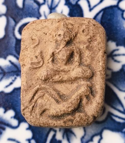 พระดินหลวงพ่อปานขี่ไก่สัดบางนมโคค่ะ