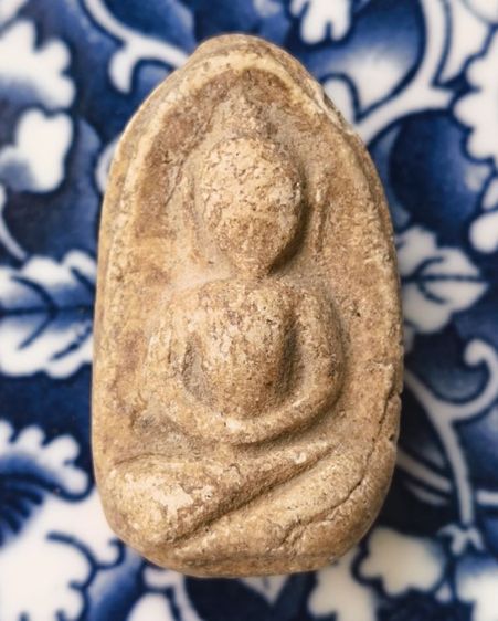 พระเนื้อดินหลวงพ่อปานวัดบางนมโคเนื้อเก่าค่ะ รูปที่ 13