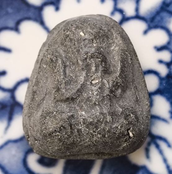 พระปิดตาหลวงปู่โต๊ะเนื้อเก่าค่ะ รูปที่ 15