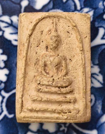 พระผงหลวงพ่อเกษม เขมโกค่ะ