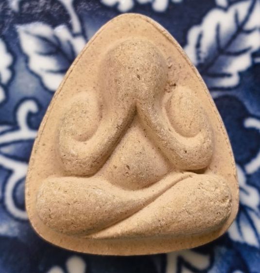 พระปิดตาปลดหนี้หลวงปู่โต๊ะเนื้อเก่าค่ะ รูปที่ 11